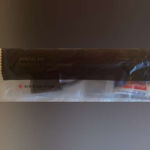 Air Canada Amenity Kit Business Class UNUSED Full Travel Bag Pouch Black - Picture 6 of 9